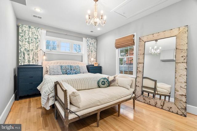 313 W COLLEGE TER, Frederick, MD 21701