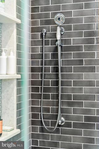 313 W COLLEGE TER, Frederick, MD 21701