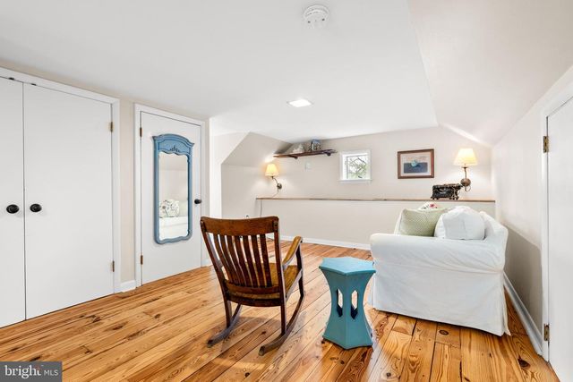 313 W COLLEGE TER, Frederick, MD 21701