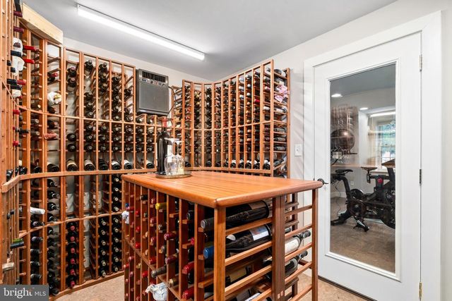 313 W COLLEGE TER, Frederick, MD 21701