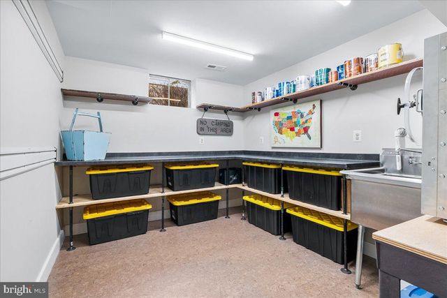 313 W COLLEGE TER, Frederick, MD 21701