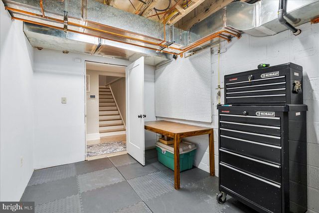 313 W COLLEGE TER, Frederick, MD 21701