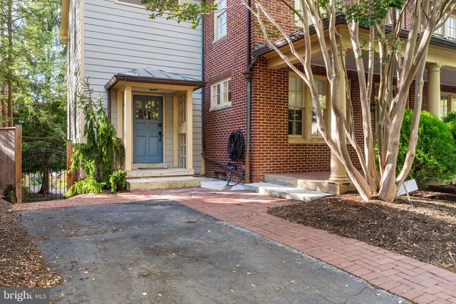 313 W COLLEGE TER, Frederick, MD 21701