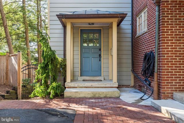 313 W COLLEGE TER, Frederick, MD 21701