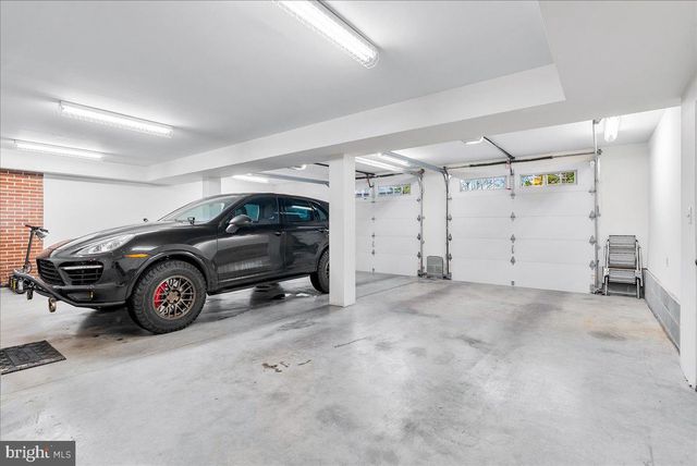 313 W COLLEGE TER, Frederick, MD 21701