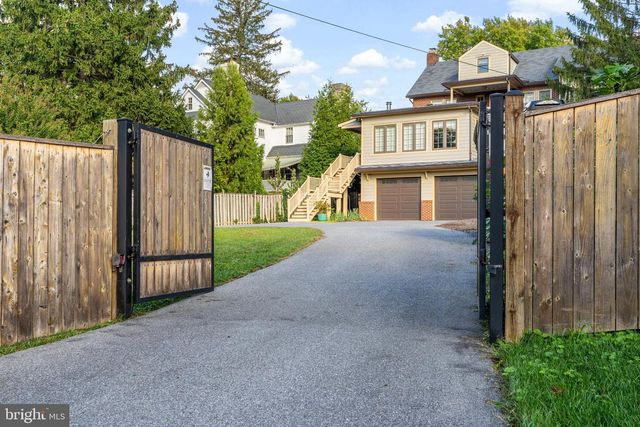 313 W COLLEGE TER, Frederick, MD 21701