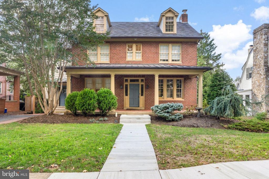 313 W COLLEGE TER, Frederick, MD 21701