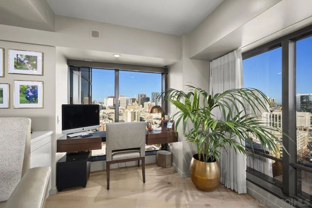 100 Harbor Drive 1906, San Diego, CA 92101