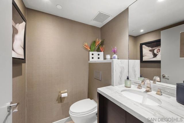 100 Harbor Drive 1906, San Diego, CA 92101