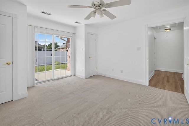 408 Cobblestone Dr, Hopewell, VA 23860