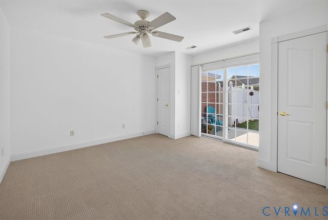 408 Cobblestone Dr, Hopewell, VA 23860