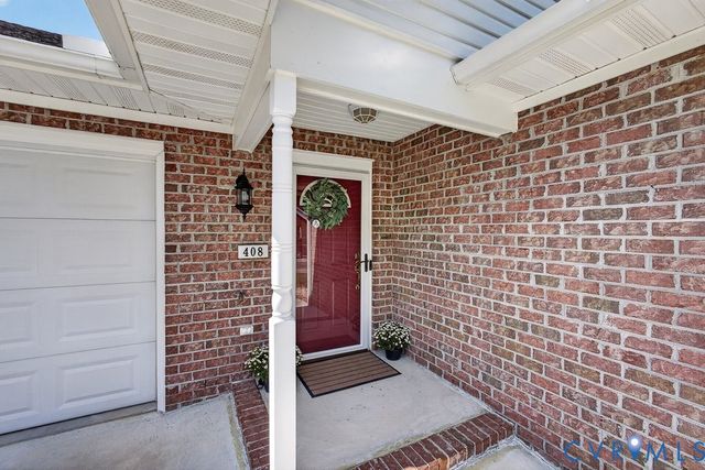 408 Cobblestone Dr, Hopewell, VA 23860