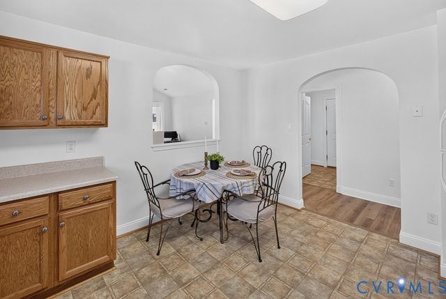408 Cobblestone Dr, Hopewell, VA 23860