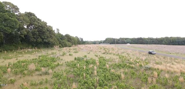2 Brookhollow Road N, Efland, NC 27243