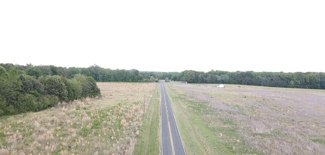 2 Brookhollow Road N, Efland, NC 27243