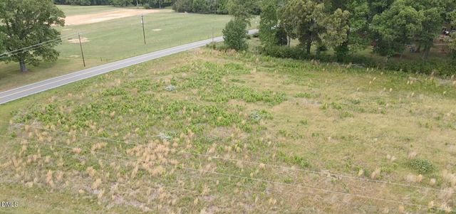2 Brookhollow Road N, Efland, NC 27243