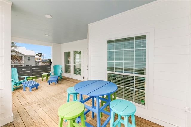 125 Frontside Dr, Corpus Christi, TX 78418