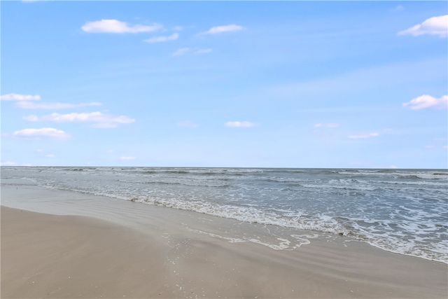 125 Frontside Dr, Corpus Christi, TX 78418