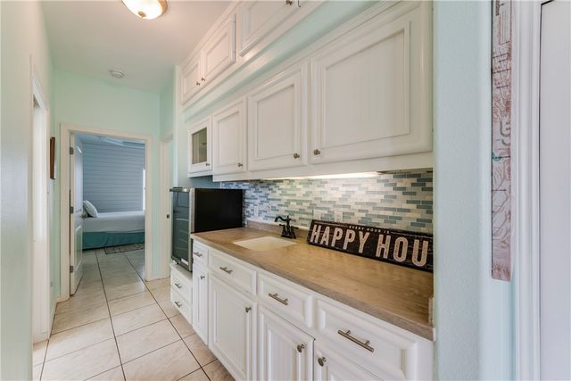 125 Frontside Dr, Corpus Christi, TX 78418