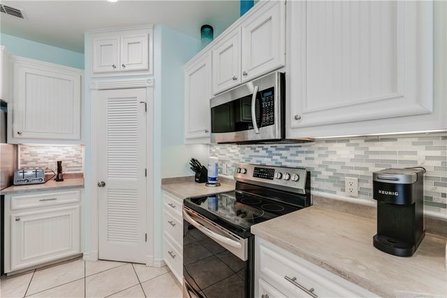 125 Frontside Dr, Corpus Christi, TX 78418