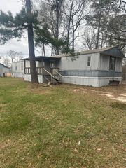 17899 Lakeview Drive, Porter, TX 77365