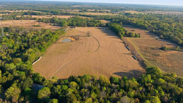 7335 CR 4710, Larue, TX 75770