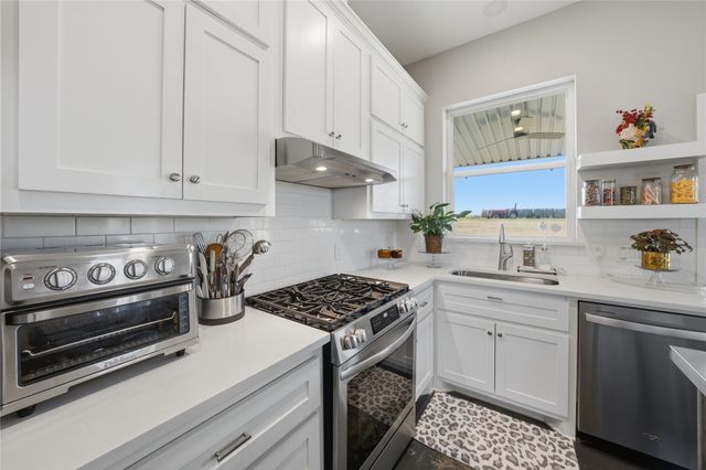 7335 CR 4710, Larue, TX 75770