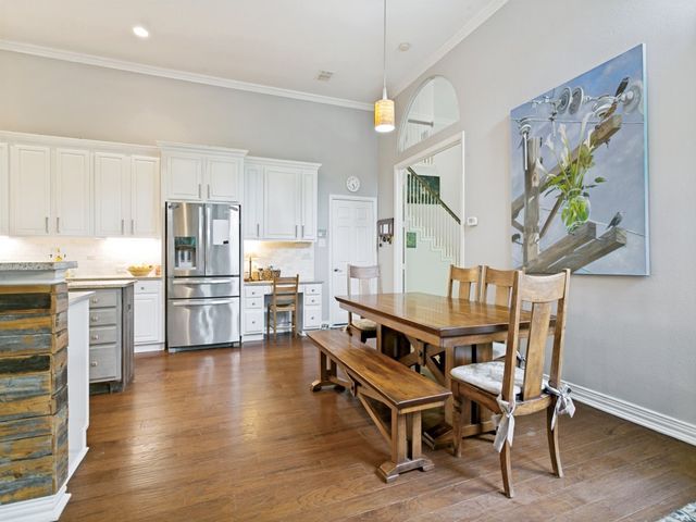 1209 Queen Guinevere Drive, Lewisville, TX 75056