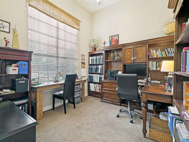 1209 Queen Guinevere Drive, Lewisville, TX 75056