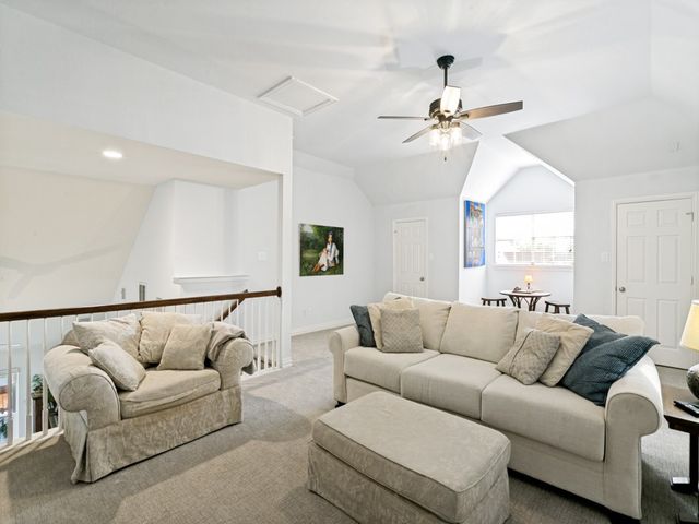 1209 Queen Guinevere Drive, Lewisville, TX 75056