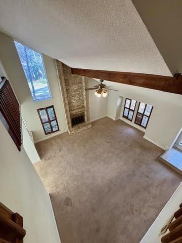 2 Purpletop Court, The Woodlands, TX 77381