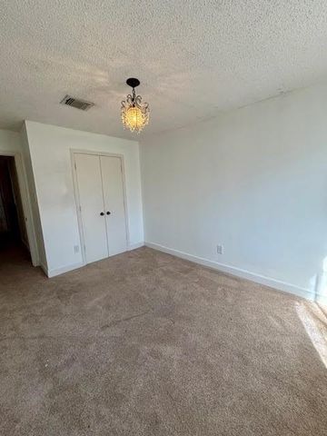 2 Purpletop Court, The Woodlands, TX 77381