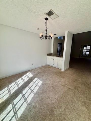 2 Purpletop Court, The Woodlands, TX 77381