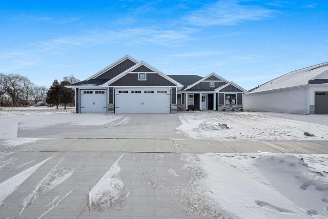 4454 NATURE, Howard, WI 54313
