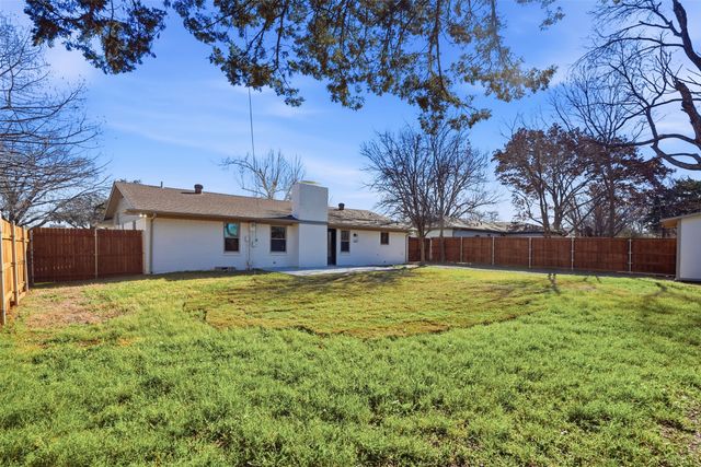 217 Joe White Street, Rockwall, TX 75087