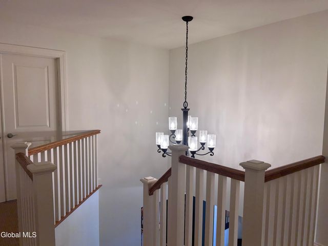 224 Brittany Place, Niskayuna, NY 12309