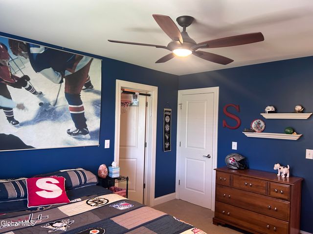 224 Brittany Place, Niskayuna, NY 12309
