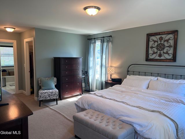 224 Brittany Place, Niskayuna, NY 12309