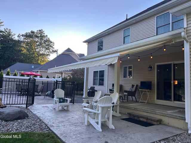 224 Brittany Place, Niskayuna, NY 12309