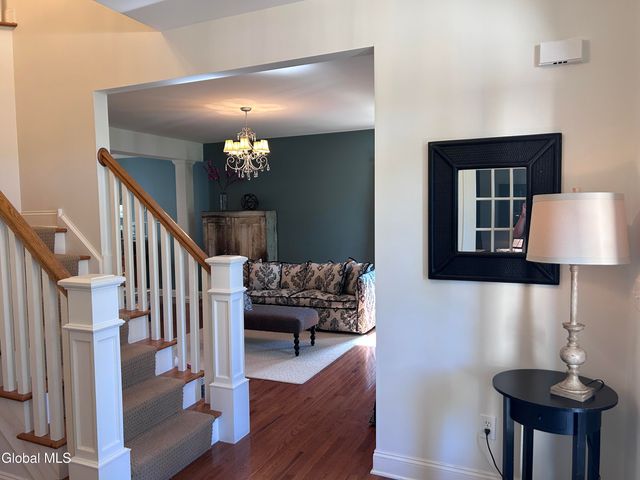 224 Brittany Place, Niskayuna, NY 12309