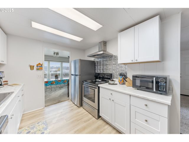 17009 Sw ELDORADO Dr 5, Portland, OR 97224