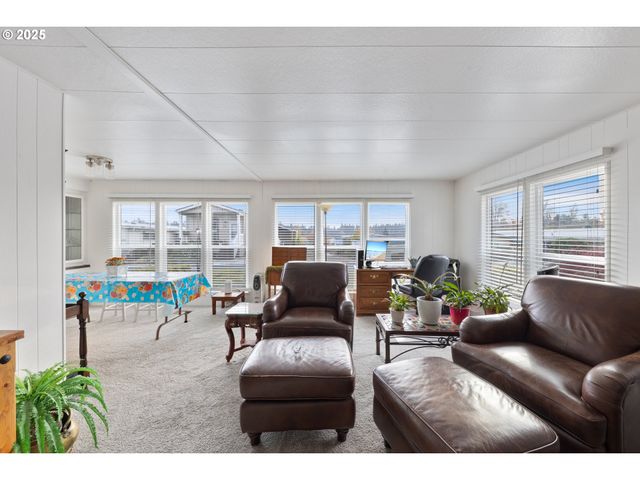 17009 Sw ELDORADO Dr 5, Portland, OR 97224