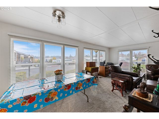 17009 Sw ELDORADO Dr 5, Portland, OR 97224