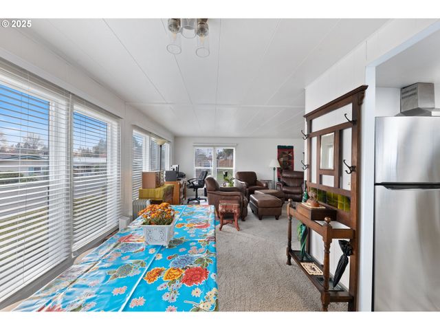 17009 Sw ELDORADO Dr 5, Portland, OR 97224