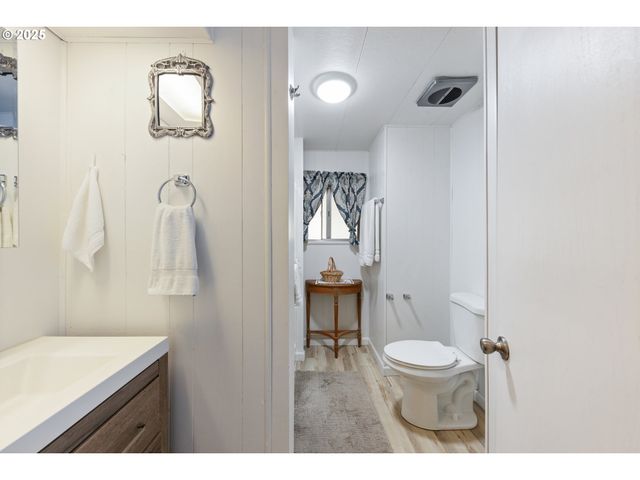 17009 Sw ELDORADO Dr 5, Portland, OR 97224