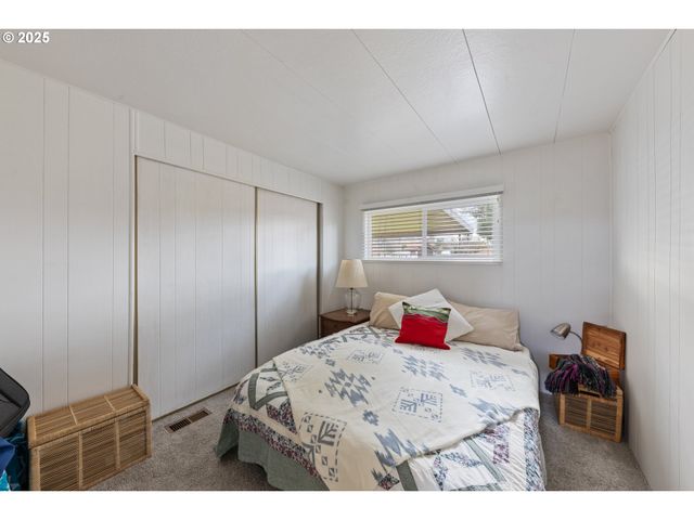 17009 Sw ELDORADO Dr 5, Portland, OR 97224