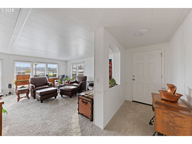 17009 Sw ELDORADO Dr 5, Portland, OR 97224