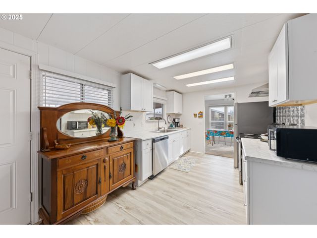 17009 Sw ELDORADO Dr 5, Portland, OR 97224