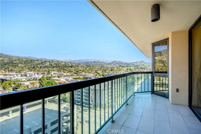 222 Monterey 904, Glendale, CA 91206