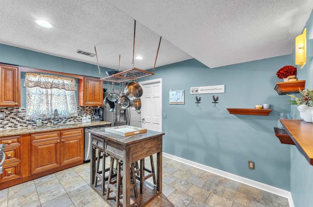 2011 Morris Hill Road, Chattanooga, TN 37421